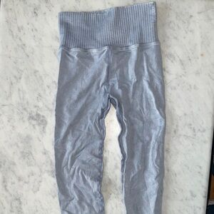 Stylish High-Waisted Gray Leggings